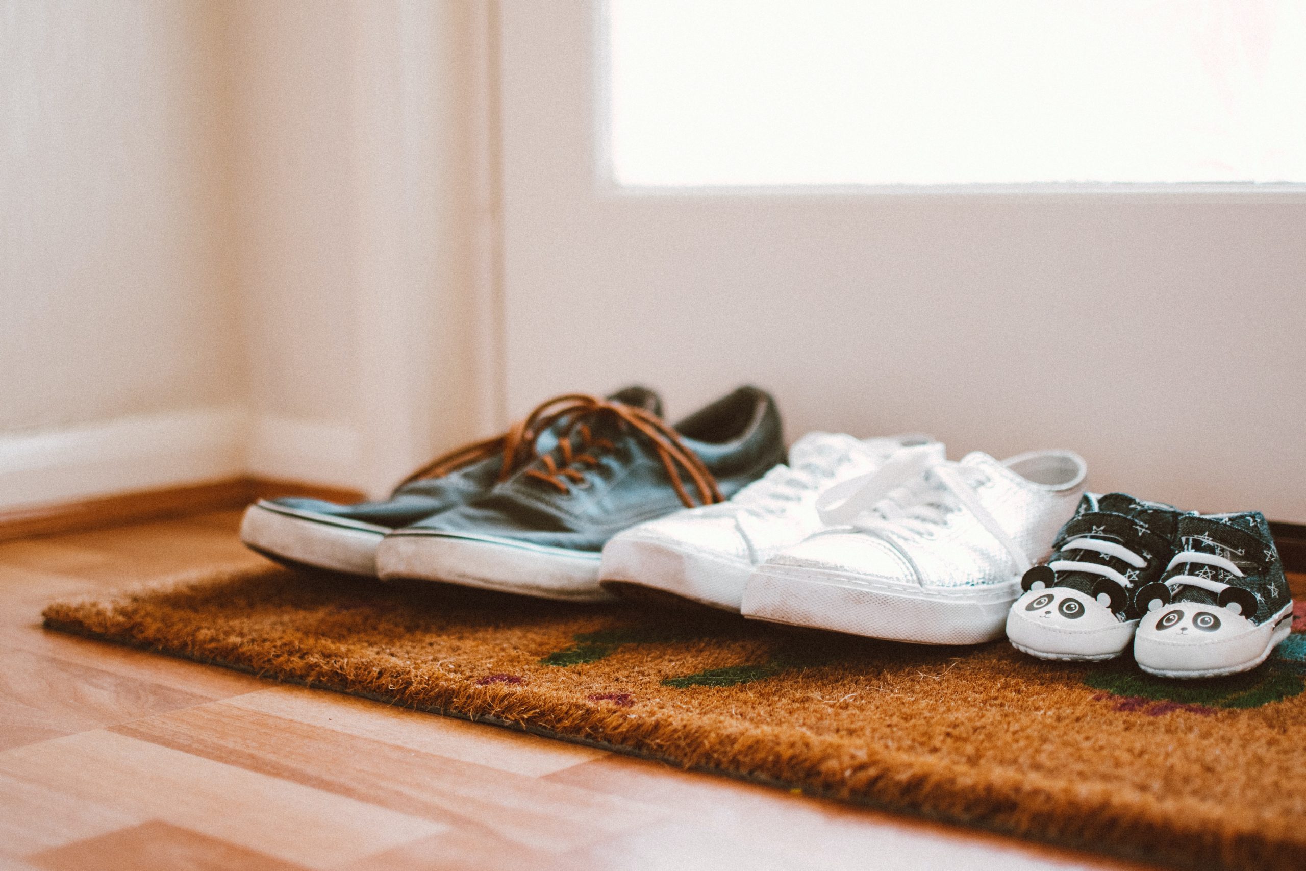 Pairs of shoes representing parenting time during a divorce